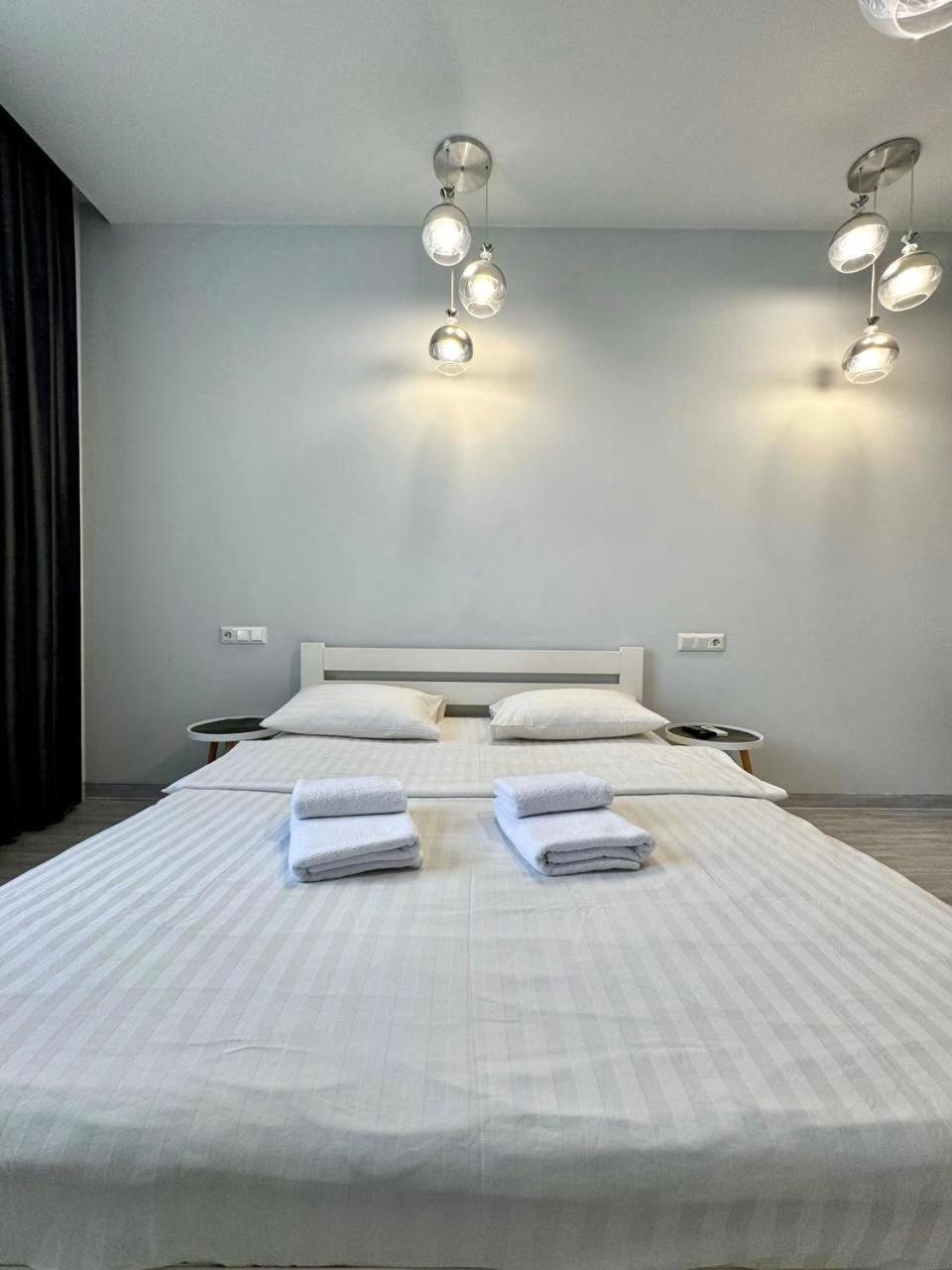 Apartpoltava Жк "Пилипа Орлика,26" Business Апартаменти З Неймовірною Панорамою - Led Дзеркало -Тропічний Душ Esterno foto