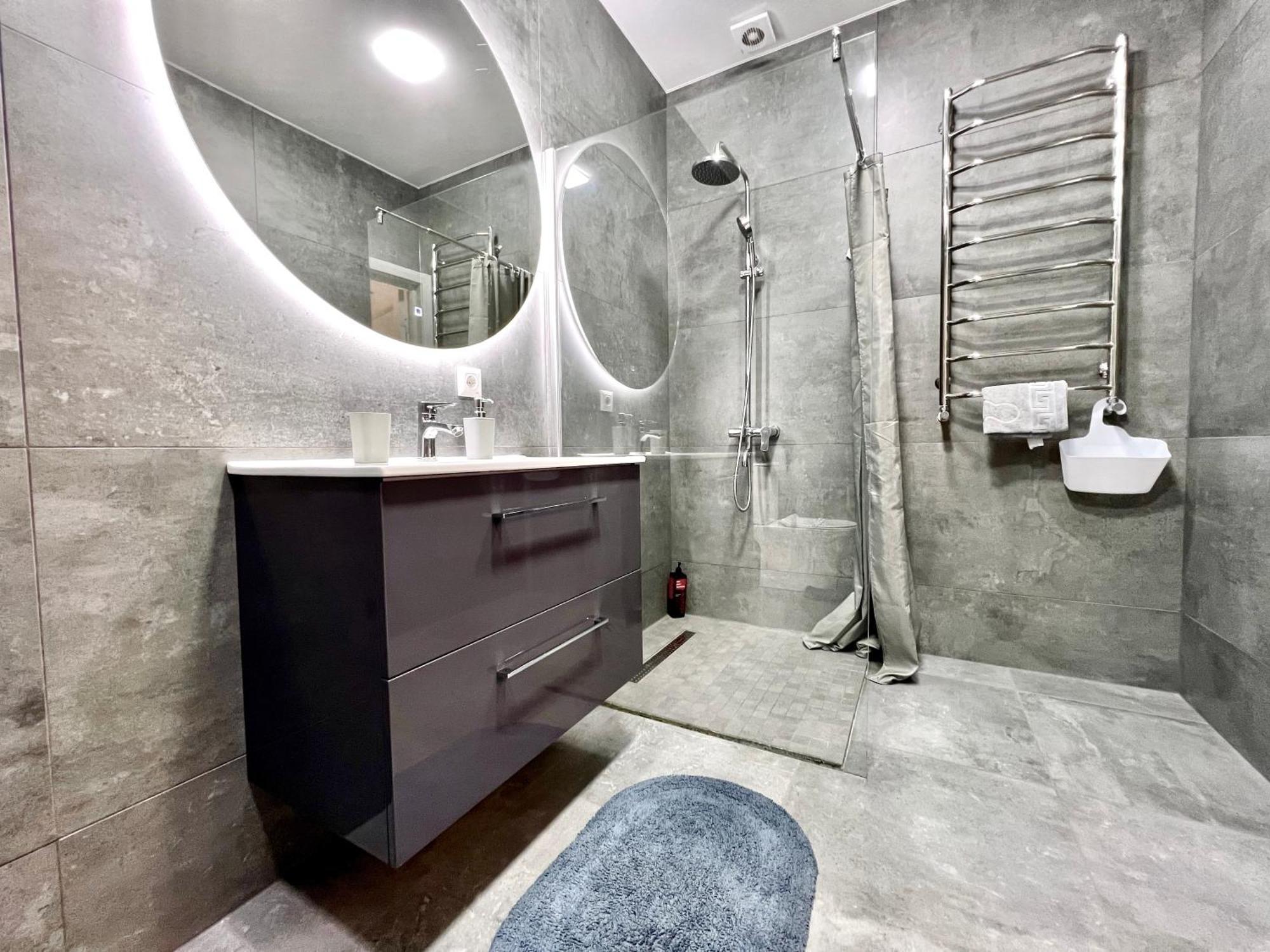 Apartpoltava Жк "Пилипа Орлика,26" Business Апартаменти З Неймовірною Панорамою - Led Дзеркало -Тропічний Душ Esterno foto